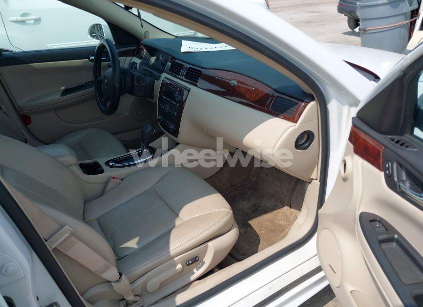 Photo 5 of 2011 Chevrolet Impala LTZ (VIN 2G1WC5EM6B1166002)