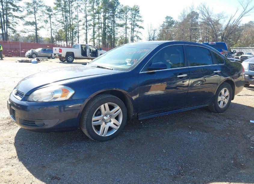 Photo 2 of 2010 Chevrolet Impala LTZ (VIN 2G1WC5EM8A1230121)