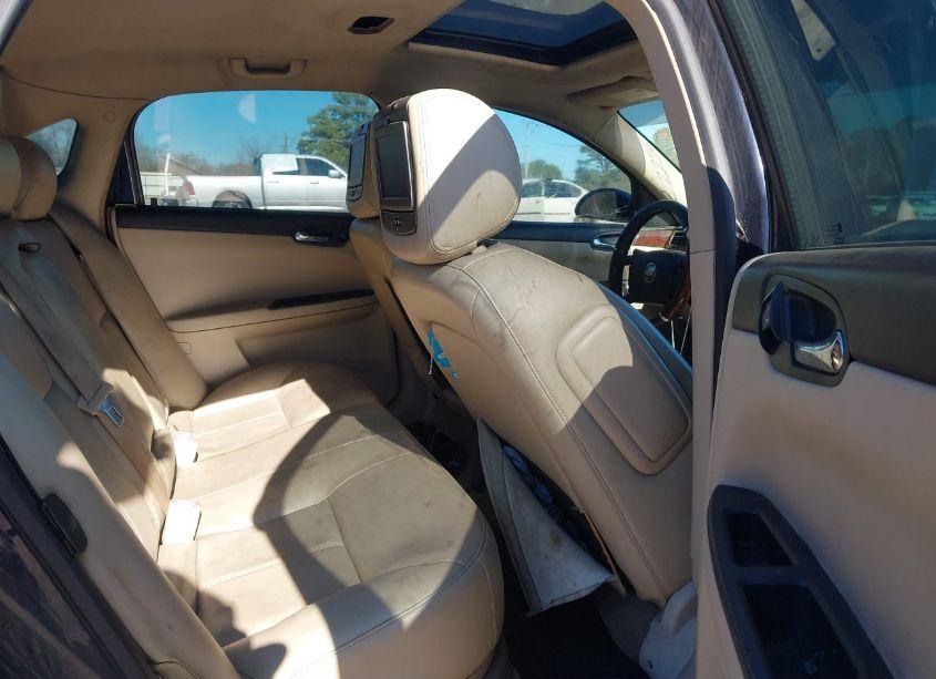 Photo 8 of 2010 Chevrolet Impala LTZ (VIN 2G1WC5EM8A1230121)