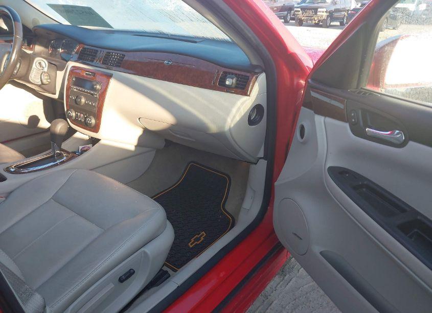 Photo 5 of 2011 Chevrolet Impala LTZ (VIN 2G1WC5EM8B1122471)