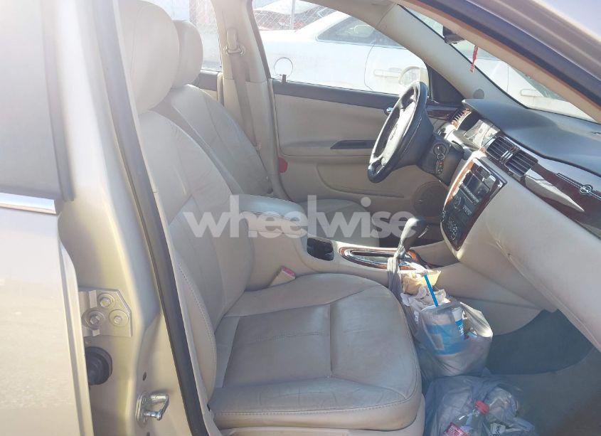 Photo 5 of 2011 Chevrolet Impala LTZ (VIN 2G1WC5EM9B1176202)