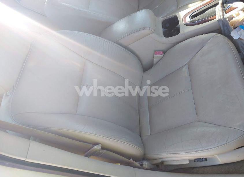 Photo 8 of 2011 Chevrolet Impala LTZ (VIN 2G1WC5EM9B1176202)