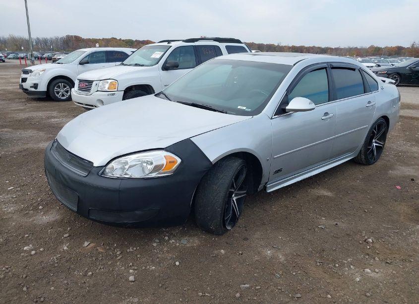 Photo 2 of 2009 Chevrolet Impala SS (VIN 2G1WD57C591251070)