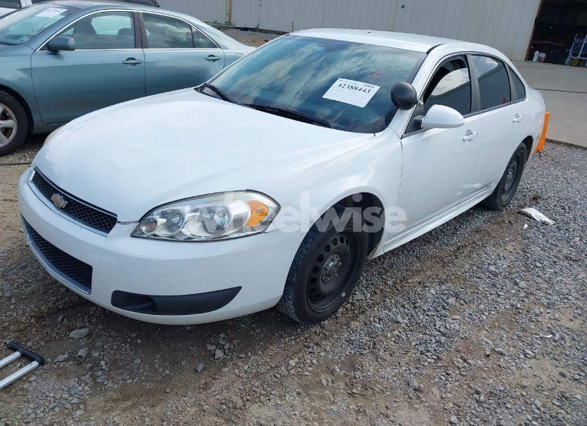 Photo 2 of 2014 Chevrolet Impala LIMITED POLICE (VIN 2G1WD5E30E1114342)