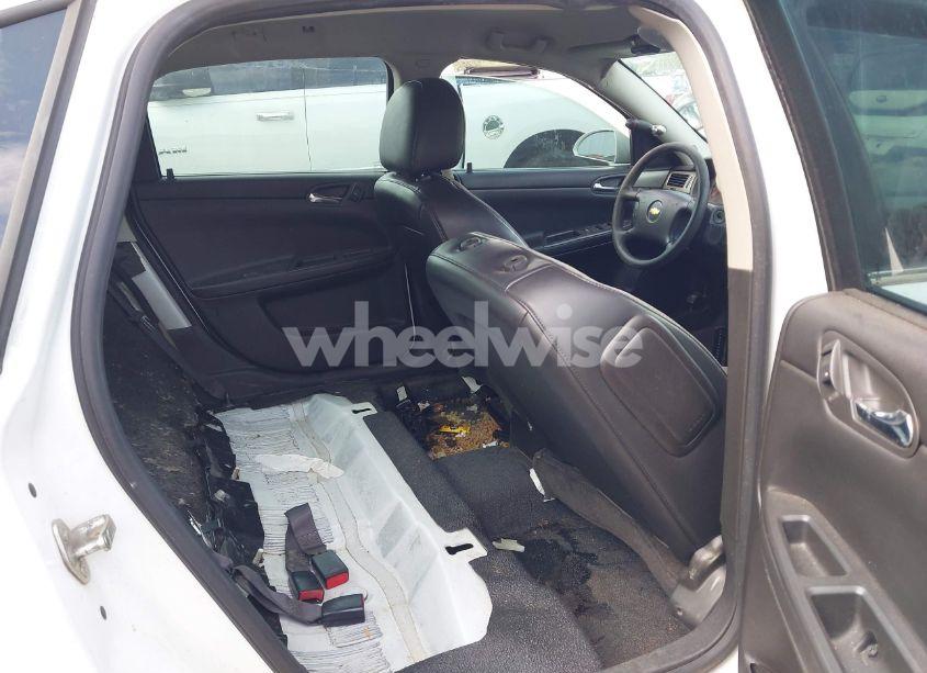 Photo 8 of 2014 Chevrolet Impala LIMITED POLICE (VIN 2G1WD5E30E1114342)