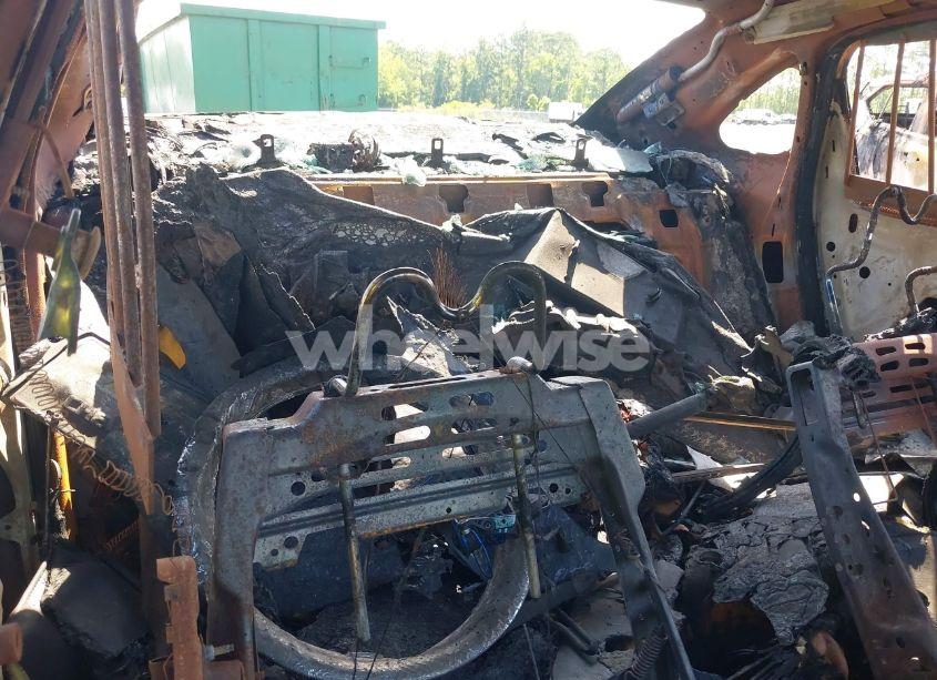 Photo 8 of 2016 Chevrolet Impala LIMITED POLICE (VIN 2G1WD5E31G1129323)