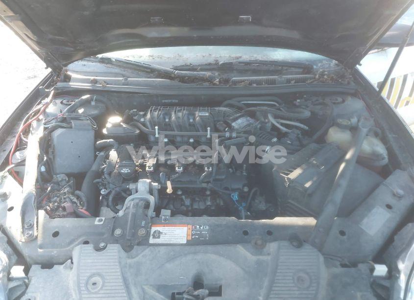 Photo 10 of 2015 Chevrolet Impala LIMITED POLICE (VIN 2G1WD5E33F1130102)