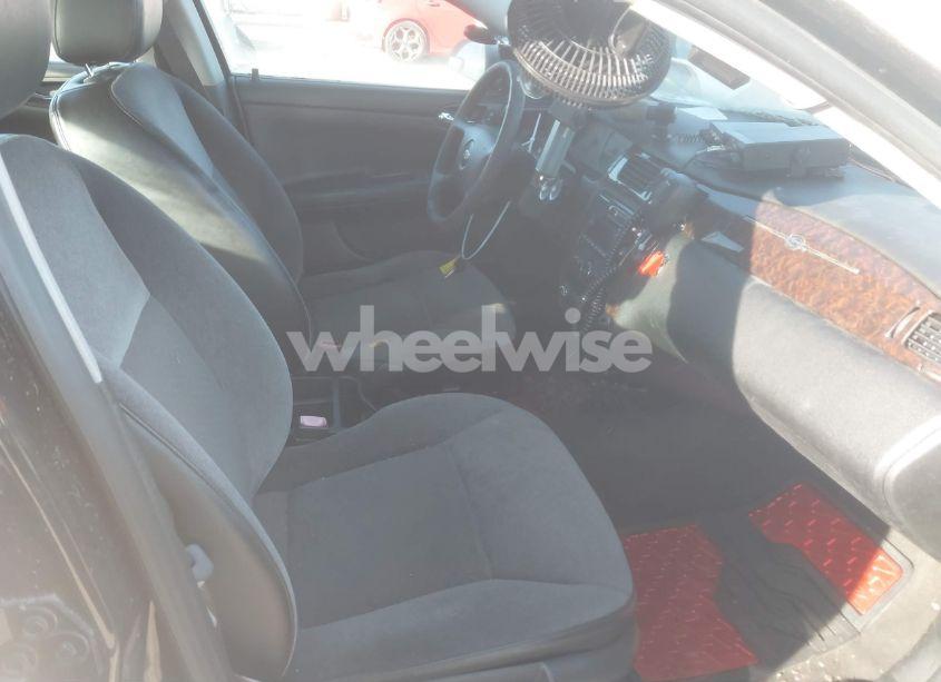 Photo 5 of 2015 Chevrolet Impala LIMITED POLICE (VIN 2G1WD5E33F1130102)