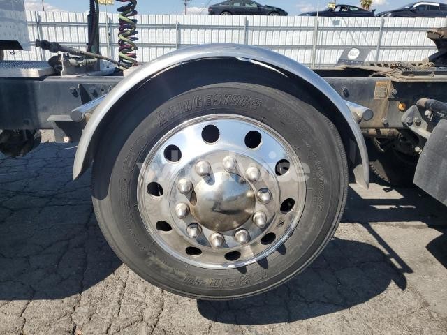 Photo 10 of 2019 PETERBILT 389 SEMI TRUCK (VIN 2G1WD5E36E1167868)