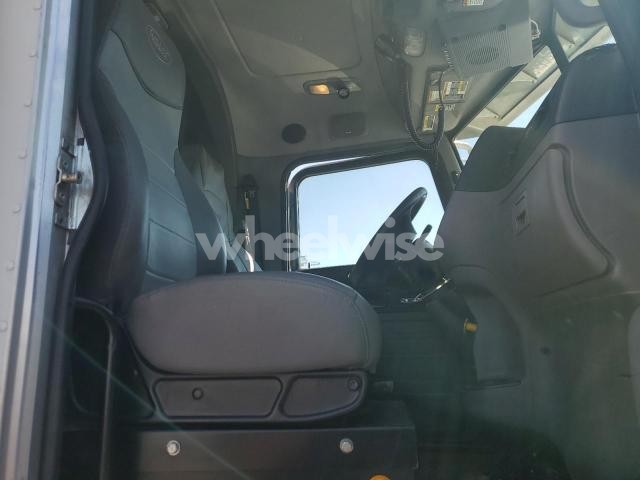 Photo 7 of 2019 PETERBILT 389 SEMI TRUCK (VIN 2G1WD5E36E1167868)