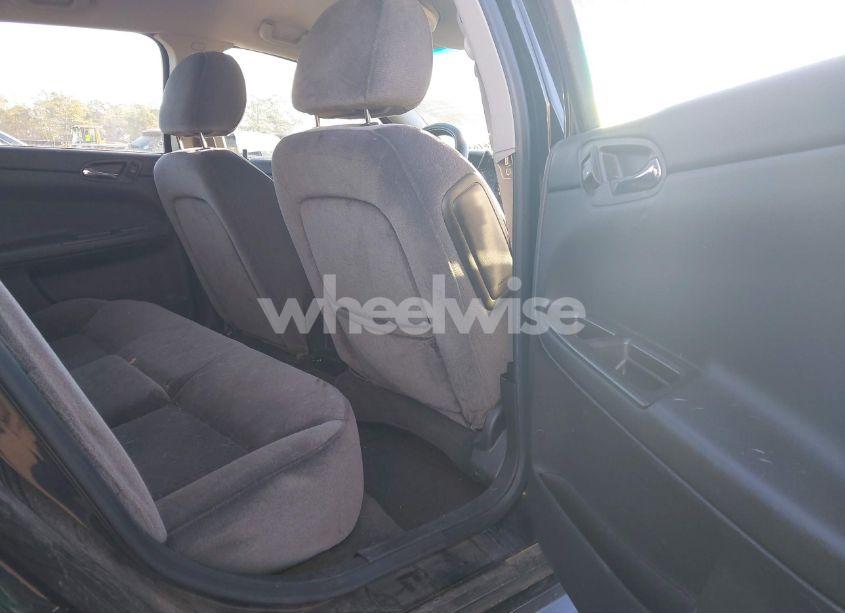 Photo 8 of 2014 Chevrolet Impala LIMITED POLICE (VIN 2G1WD5E39E1110595)