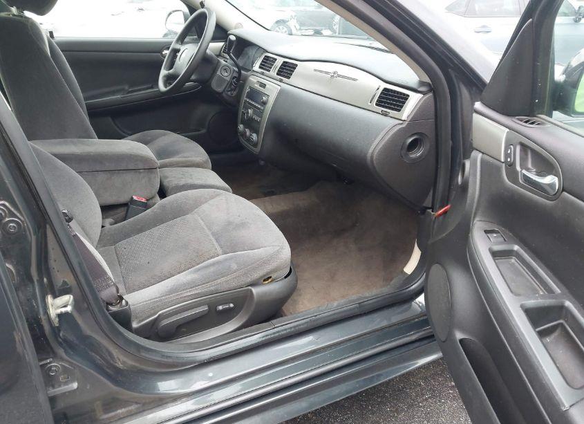 Photo 5 of 2014 Chevrolet Impala LIMITED POLICE (VIN 2G1WD5E39E1180808)