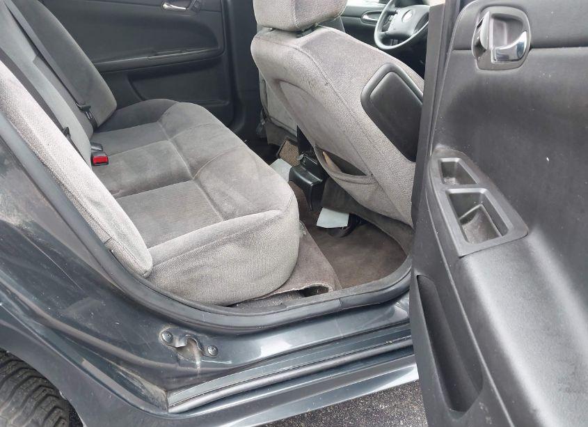 Photo 8 of 2014 Chevrolet Impala LIMITED POLICE (VIN 2G1WD5E39E1180808)