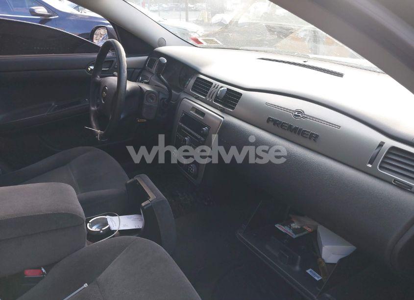 Photo 5 of 2014 Chevrolet Impala LIMITED POLICE (VIN 2G1WD5E3XE1169980)