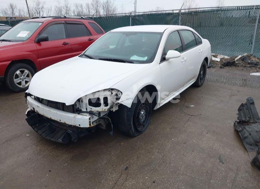 Photo 2 of 2014 Chevrolet Impala LIMITED POLICE (VIN 2G1WD5E3XE1174984)