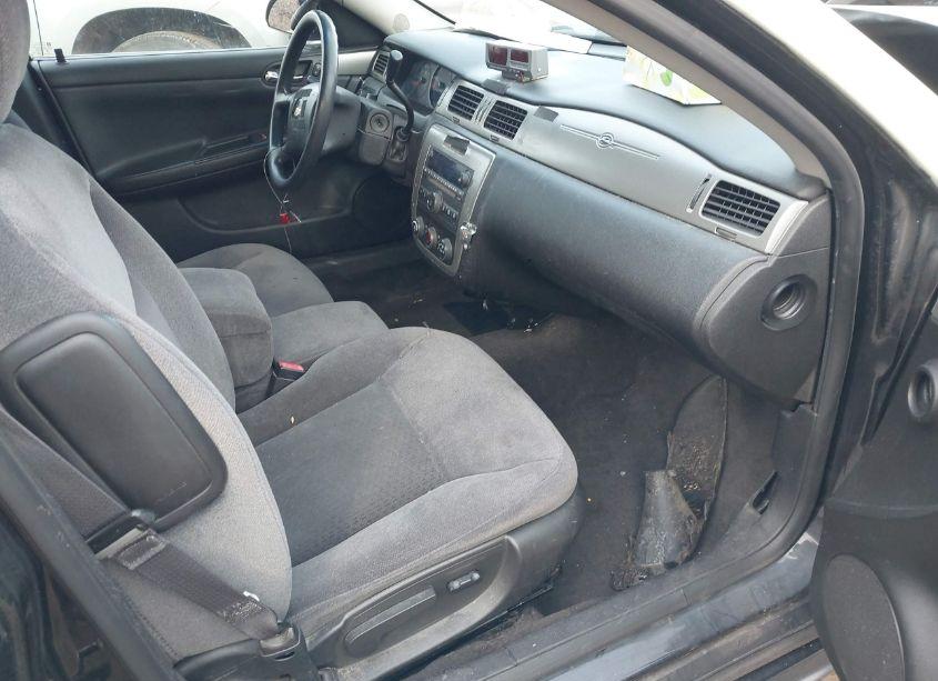 Photo 5 of 2015 Chevrolet Impala LIMITED POLICE (VIN 2G1WD5E3XF1128329)