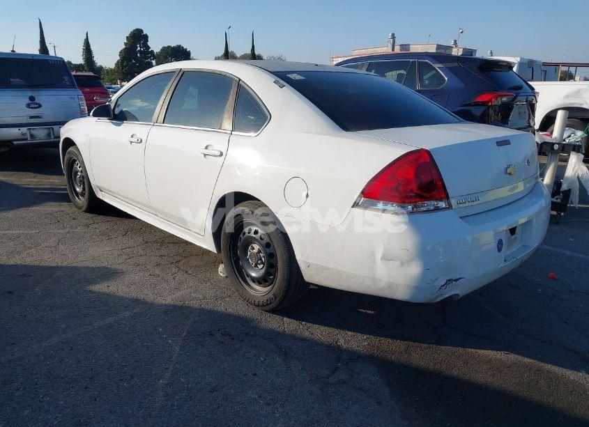 Photo 3 of 2016 Chevrolet Impala LIMITED POLICE (VIN 2G1WD5E3XG1101908)