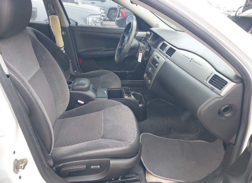 Photo 5 of 2010 Chevrolet Impala POLICE (VIN 2G1WD5EM0A1189741)
