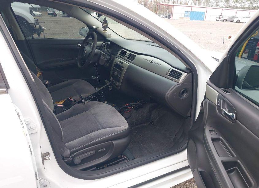 Photo 5 of 2010 Chevrolet Impala POLICE (VIN 2G1WD5EM5A1234964)