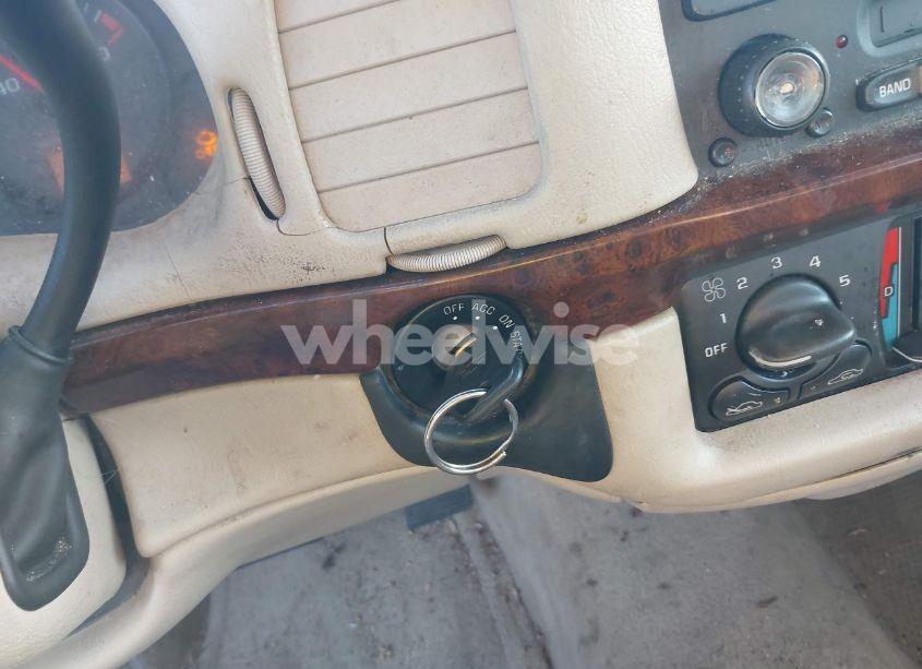 Photo 11 of 2002 Chevrolet Impala (VIN 2G1WF52E229231157)