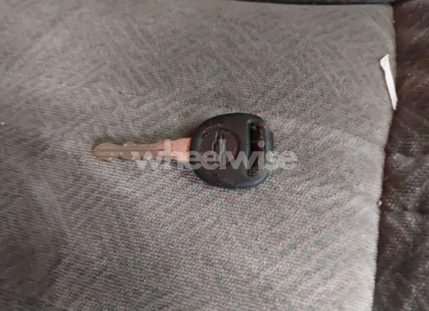 Photo 11 of 2004 Chevrolet Impala (VIN 2G1WF52E249355156)