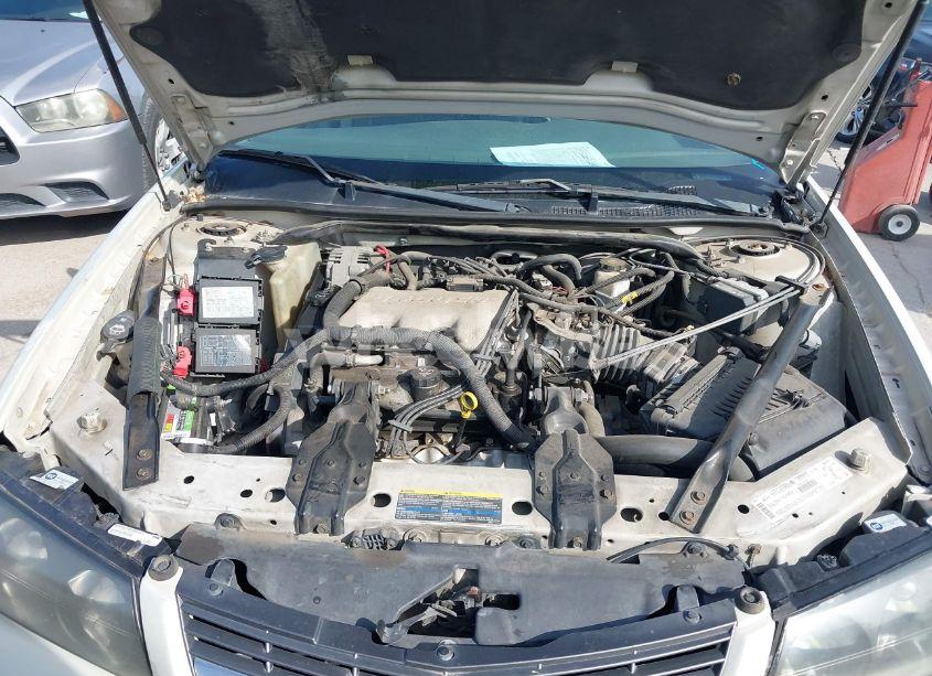 Photo 10 of 2003 Chevrolet Impala (VIN 2G1WF52E639323938)