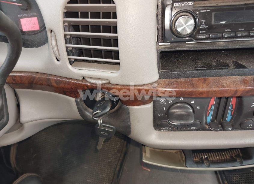 Photo 11 of 2002 Chevrolet Impala (VIN 2G1WF52E829371942)