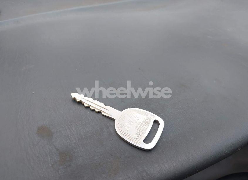 Photo 11 of 2005 Chevrolet Impala (VIN 2G1WF52E859315326)