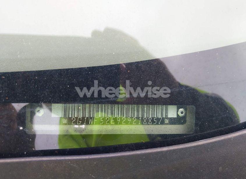 Photo 9 of 2002 Chevrolet Impala (VIN 2G1WF52E929218857)