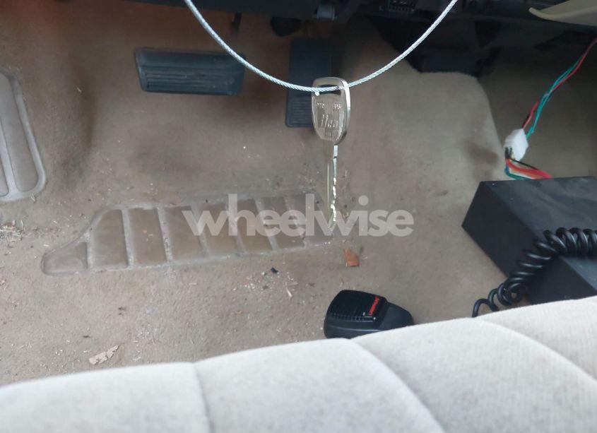 Photo 11 of 2001 Chevrolet Impala (VIN 2G1WF55E119318929)