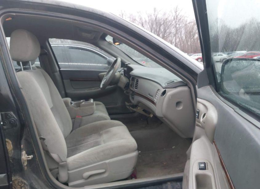 Photo 5 of 2005 Chevrolet Impala (VIN 2G1WF55E559377424)