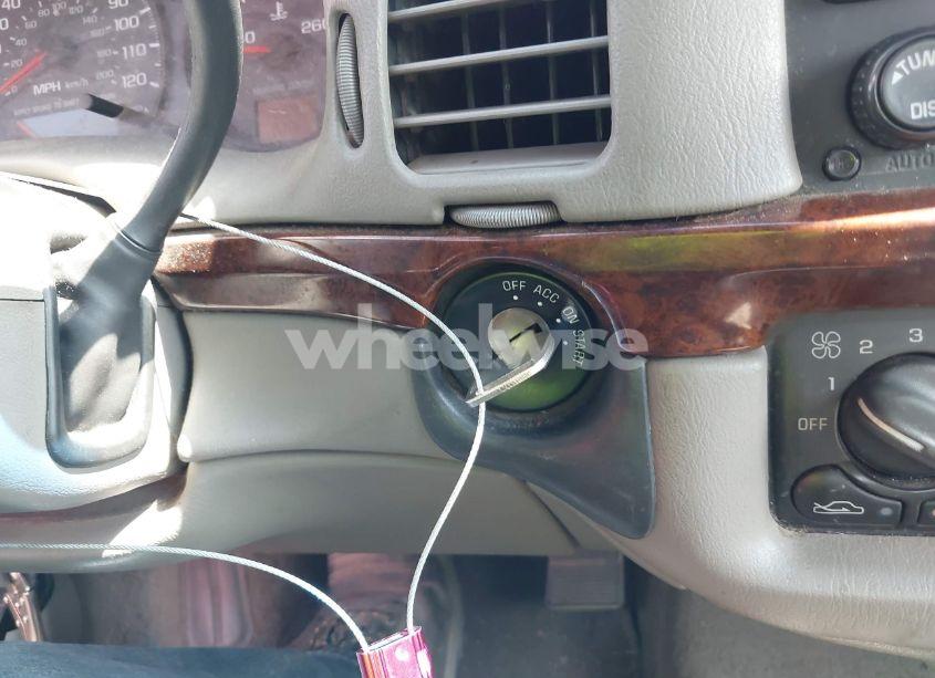 Photo 11 of 2001 Chevrolet Impala (VIN 2G1WF55E719352664)