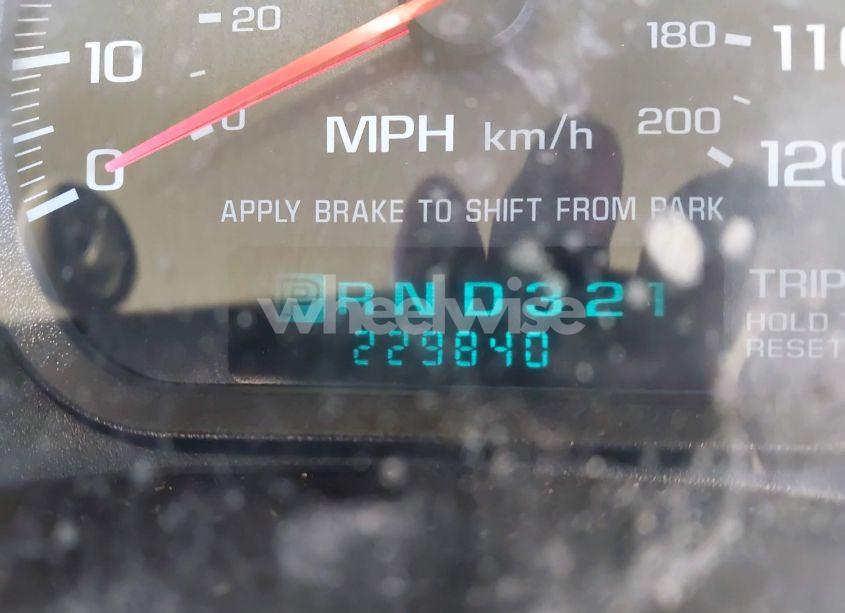 Photo 12 of 2002 Chevrolet Impala (VIN 2G1WF55K629196690)