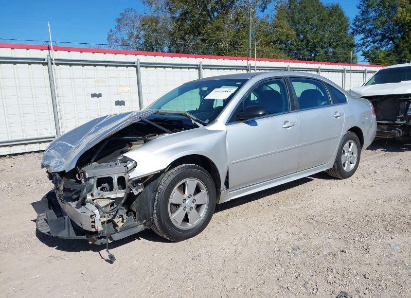 Photo 2 of 2013 Chevrolet Impala LS (VIN 2G1WF5E32D1262968)