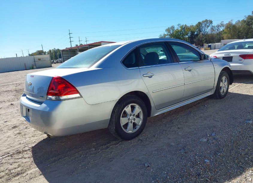 Photo 4 of 2013 Chevrolet Impala LS (VIN 2G1WF5E32D1262968)