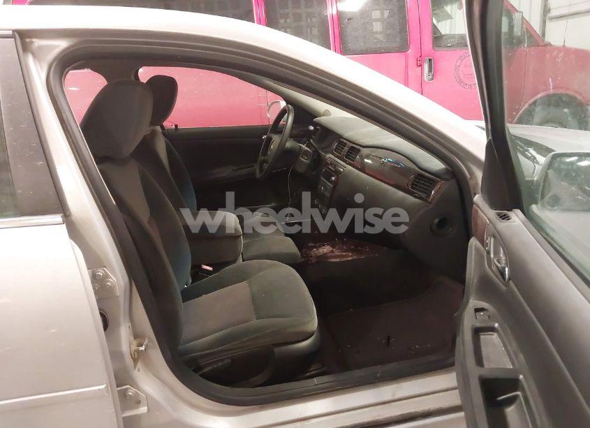 Photo 5 of 2012 Chevrolet Impala LS (VIN 2G1WF5E37C1217314)