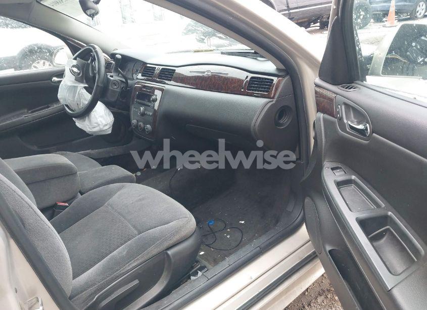 Photo 5 of 2012 Chevrolet Impala LS (VIN 2G1WF5E3XC1227268)