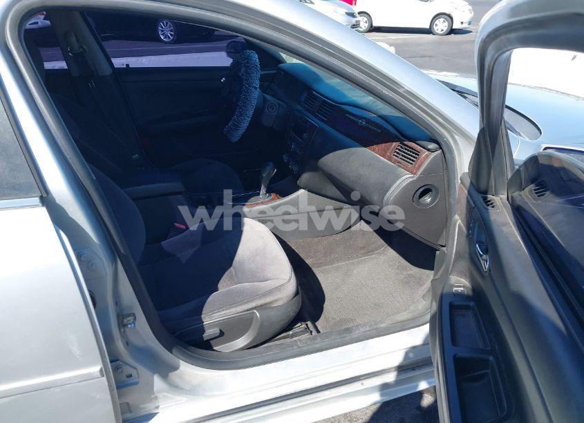 Photo 5 of 2012 Chevrolet Impala LS (VIN 2G1WF5E3XC1268371)