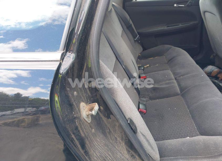 Photo 8 of 2011 Chevrolet Impala LS (VIN 2G1WF5EK2B1116283)