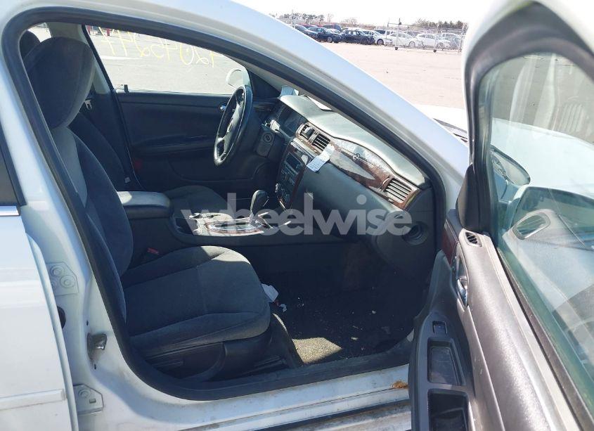 Photo 5 of 2011 Chevrolet Impala LS (VIN 2G1WF5EK4B1118178)