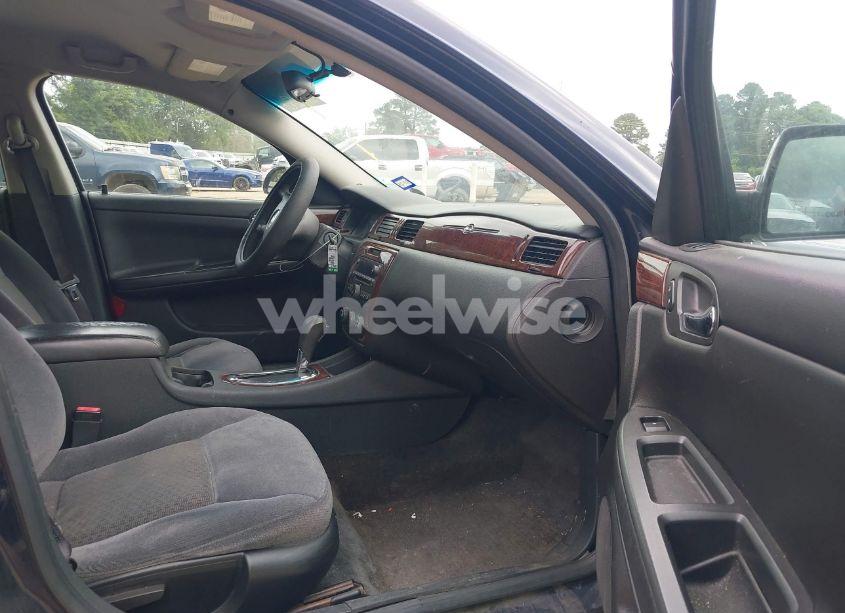 Photo 5 of 2011 Chevrolet Impala LS (VIN 2G1WF5EK4B1152203)