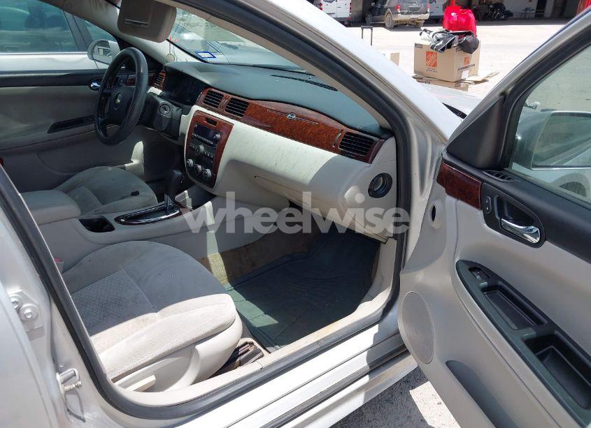 Photo 5 of 2011 Chevrolet Impala LS (VIN 2G1WF5EK5B1304926)