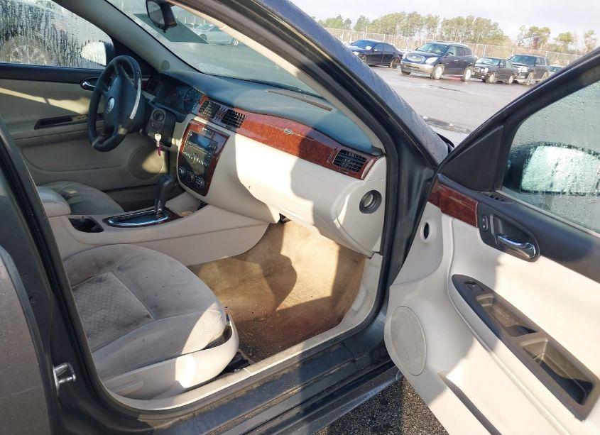 Photo 5 of 2011 Chevrolet Impala LS (VIN 2G1WF5EK7B1158027)