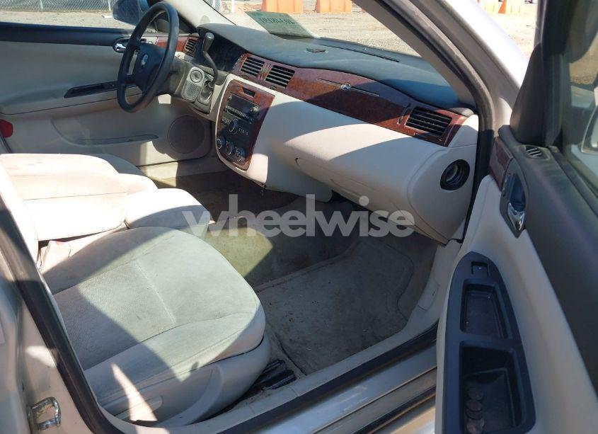 Photo 5 of 2011 Chevrolet Impala LS (VIN 2G1WF5EK9B1175007)