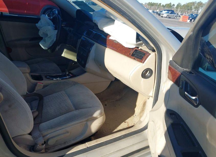 Photo 5 of 2011 Chevrolet Impala LS (VIN 2G1WF5EK9B1310907)