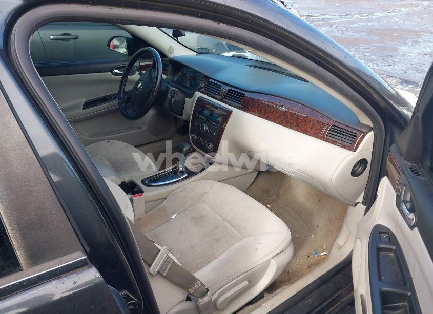 Photo 5 of 2013 Chevrolet Impala LT (VIN 2G1WG5E30D1109177)