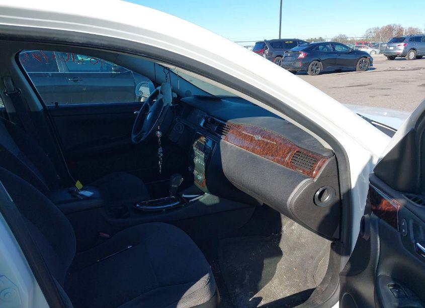 Photo 5 of 2012 Chevrolet Impala LT (VIN 2G1WG5E31C1102740)