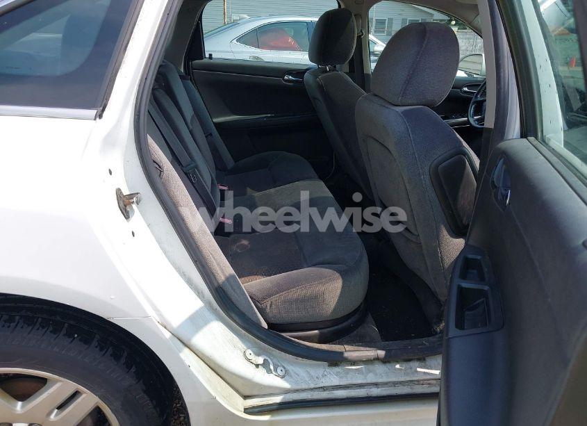 Photo 8 of 2012 Chevrolet Impala LT (VIN 2G1WG5E31C1138539)