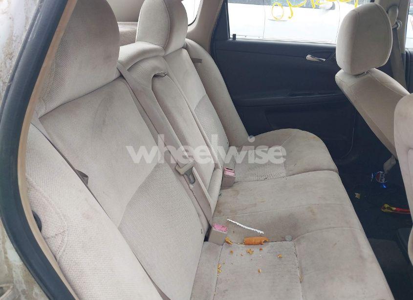 Photo 8 of 2012 Chevrolet Impala LT (VIN 2G1WG5E31C1232808)