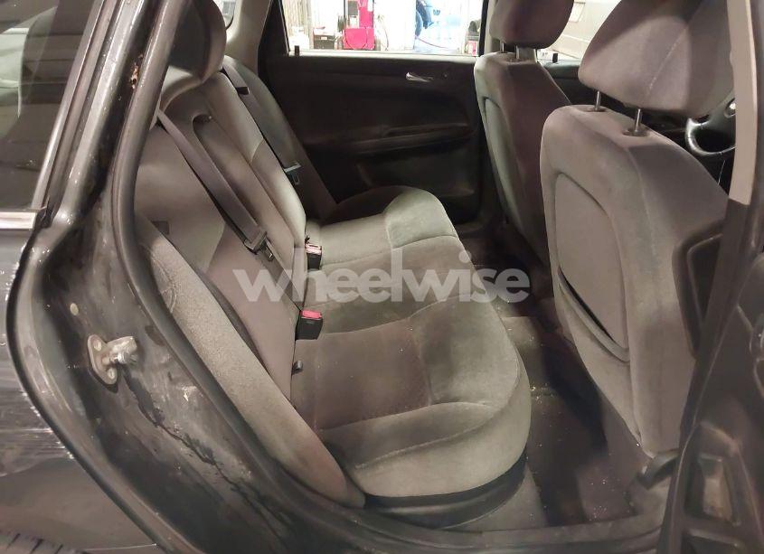 Photo 8 of 2012 Chevrolet Impala LT (VIN 2G1WG5E31C1323268)